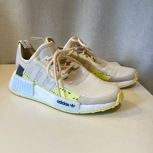 Womens Adidas NMD_R1 Sneakers